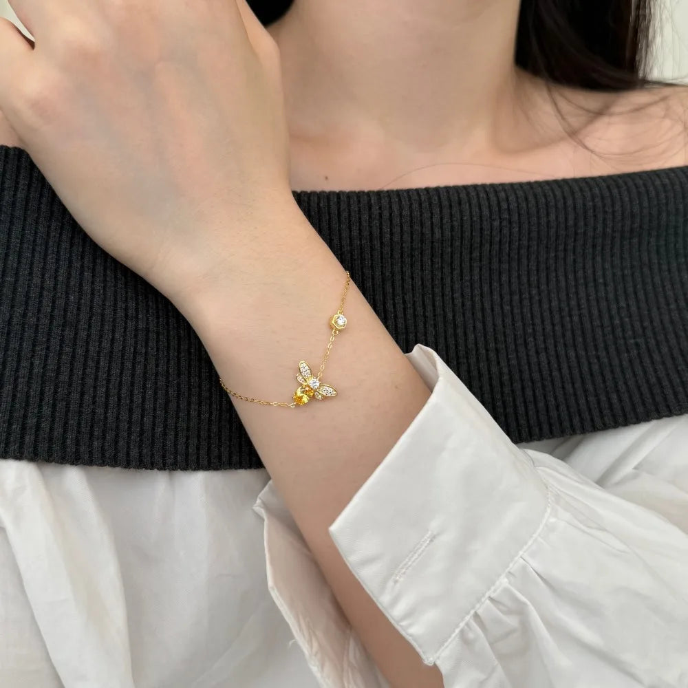 Silver Zircon Round Cut Bee Chain Bracelet