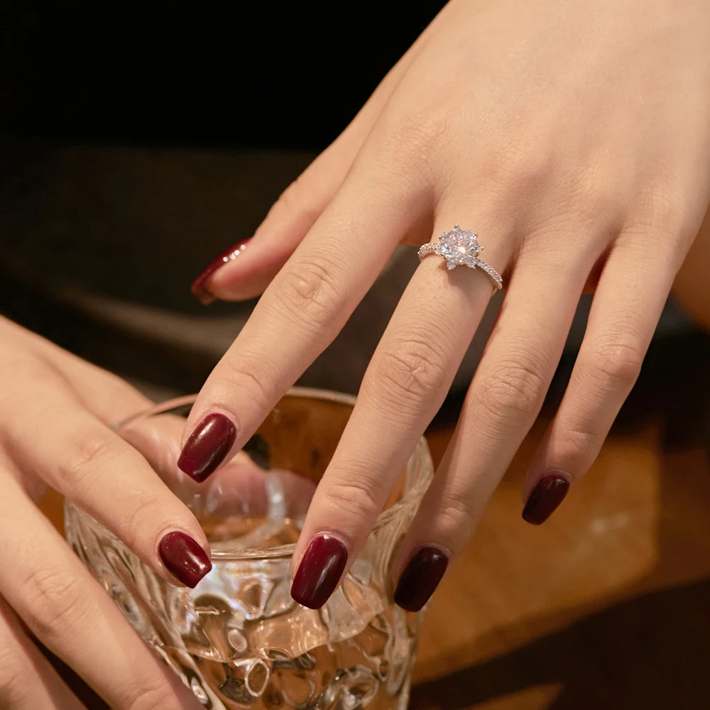 Silver Zircon Round Cut Snowflake Pendant Necklace