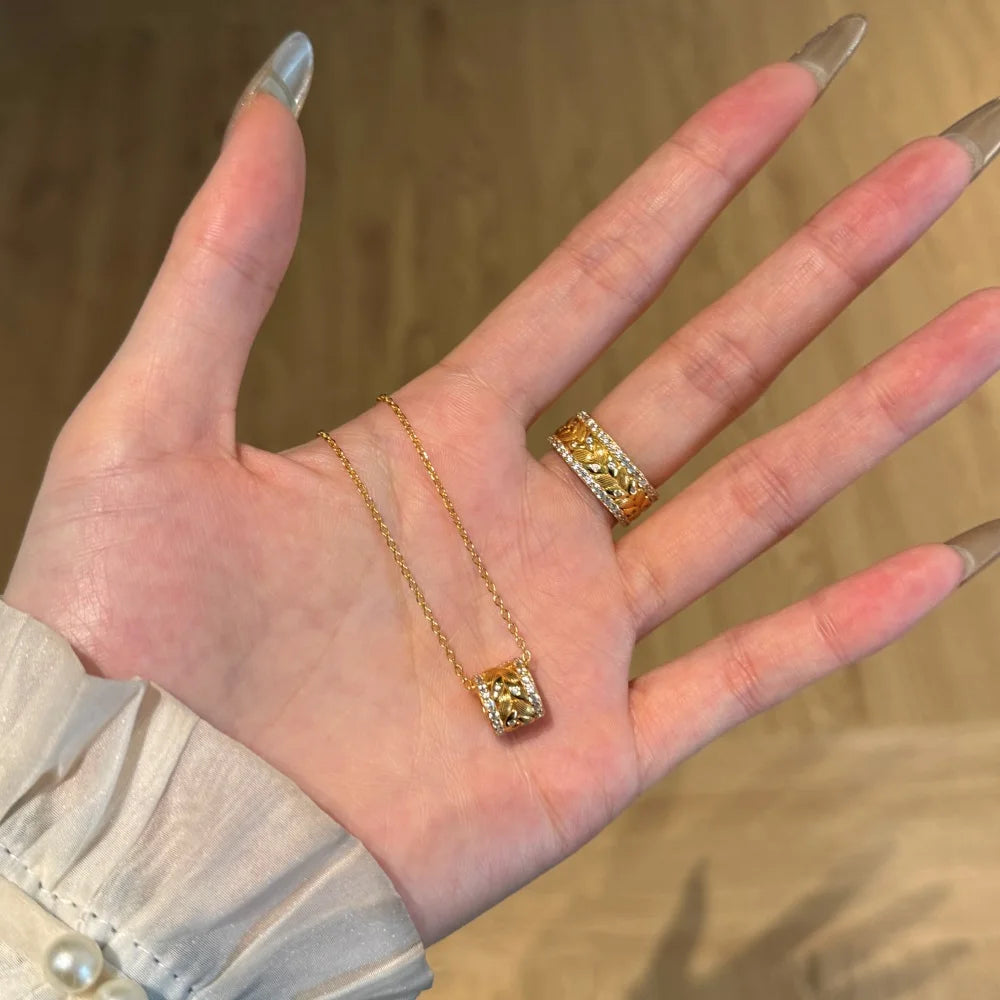 Silver Zircon Round Cut Cylinder Pendant Necklace