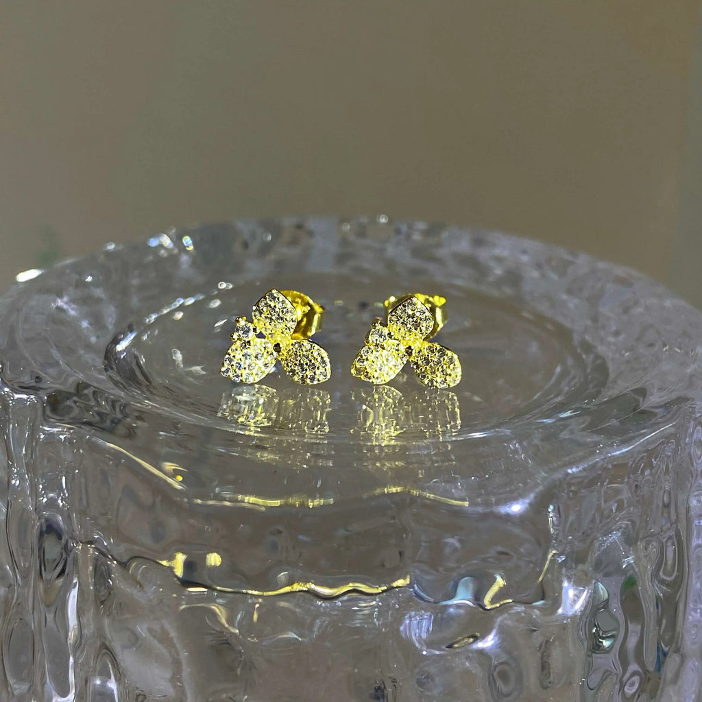 Silver Zircon Round Cut Inlaid Clover Ear Studs