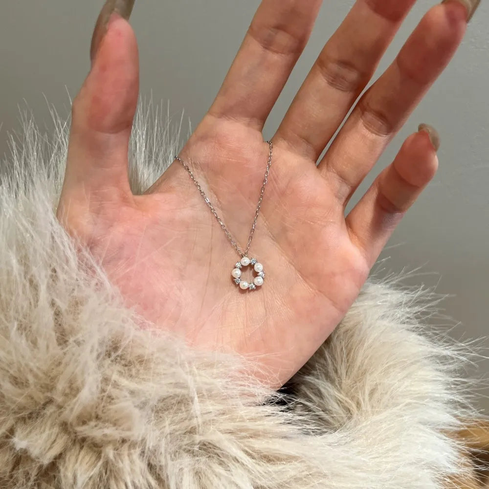 Silver Pearl Circle Pendant Necklace