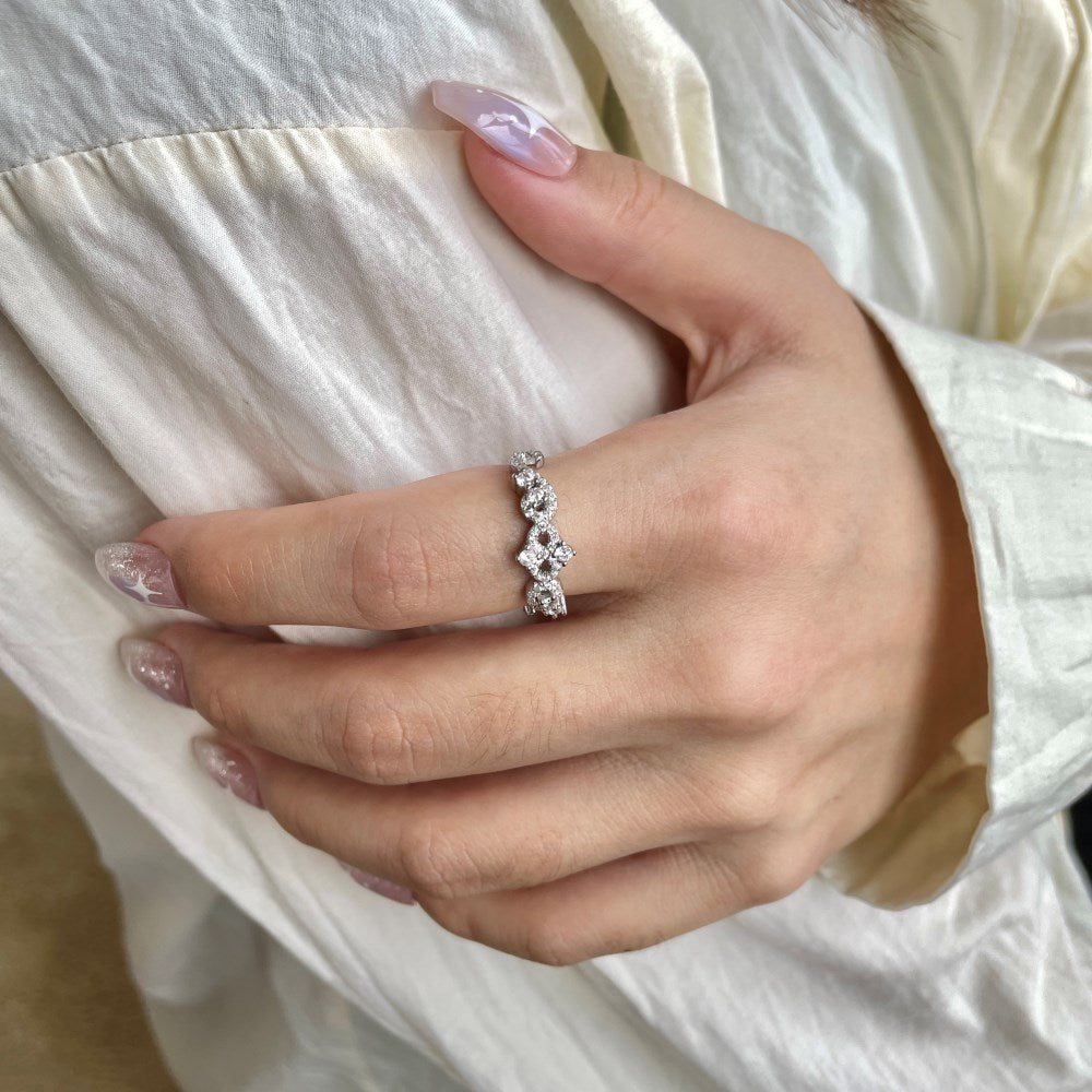 Silver Zircon Round Cut Vintage Inlaid Dainty Ring