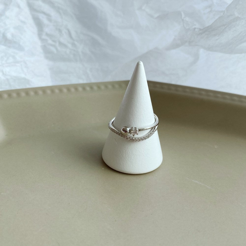 Silver Zircon Round Cut Twisted Star Crossover Ring