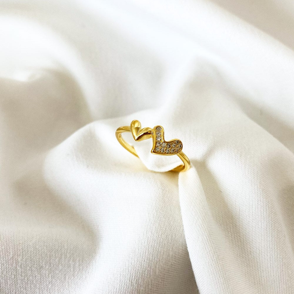 Silver Zircon Round Cut Inlaid Hearts Dainty Ring