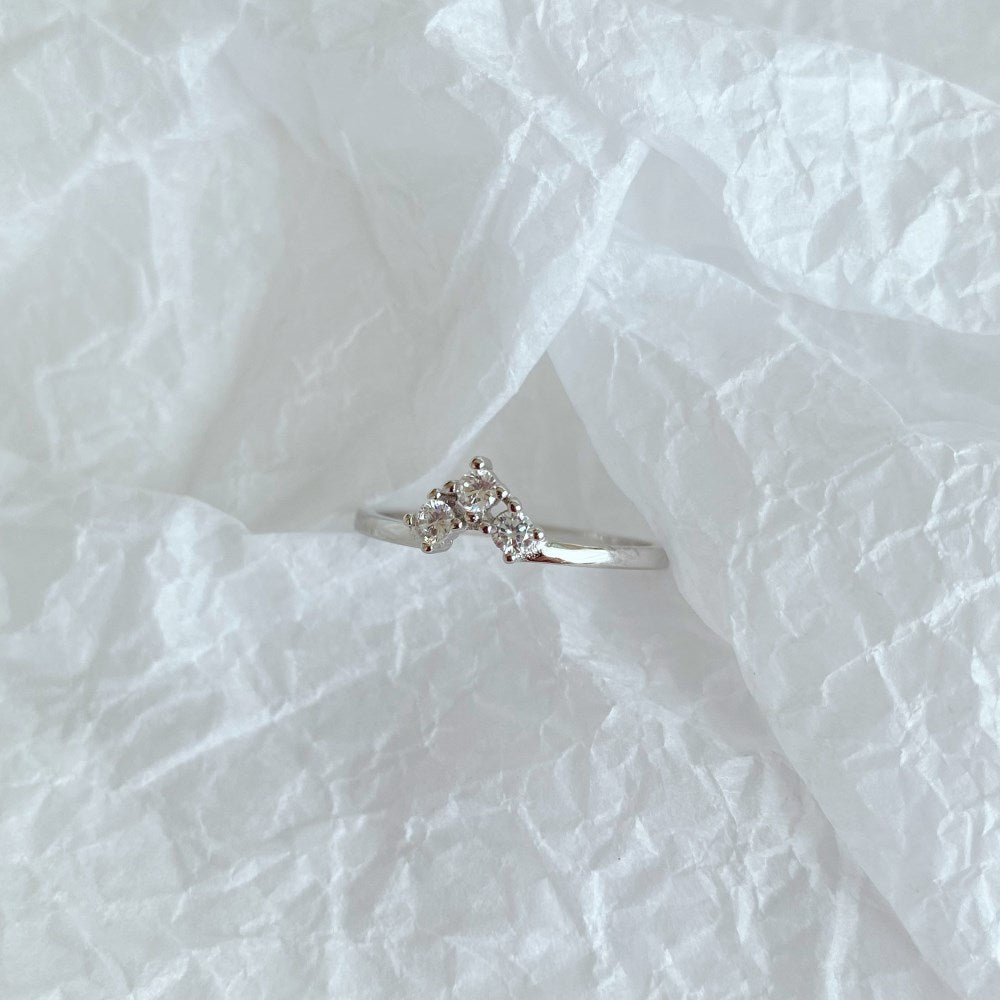 Silver Zircon Round Cut Vintage Dainty Ring