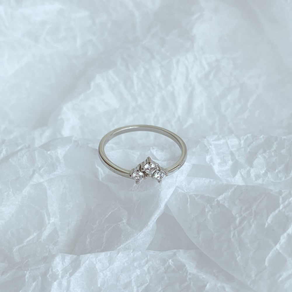Silver Zircon Round Cut Vintage Dainty Ring