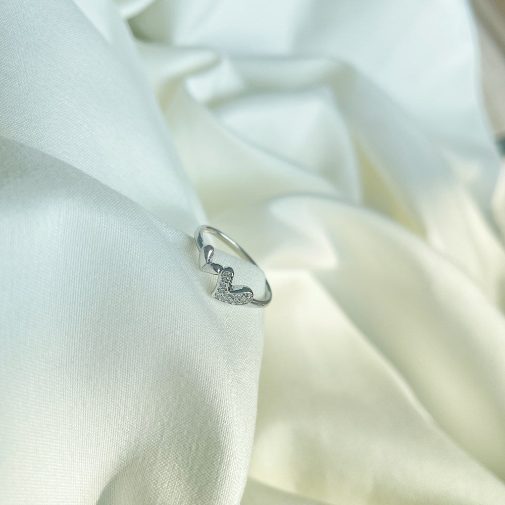 Silver Zircon Round Cut Inlaid Hearts Dainty Ring