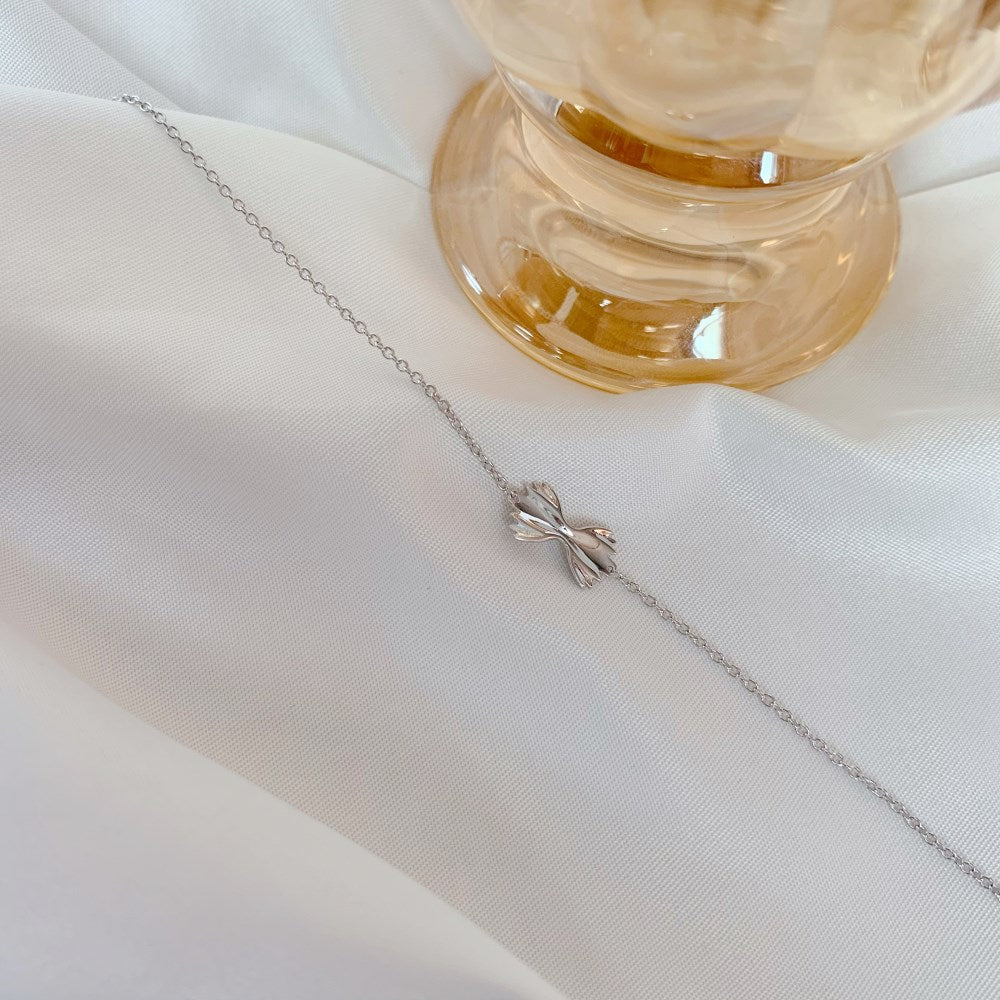 Silver Bow Chain Bracelet