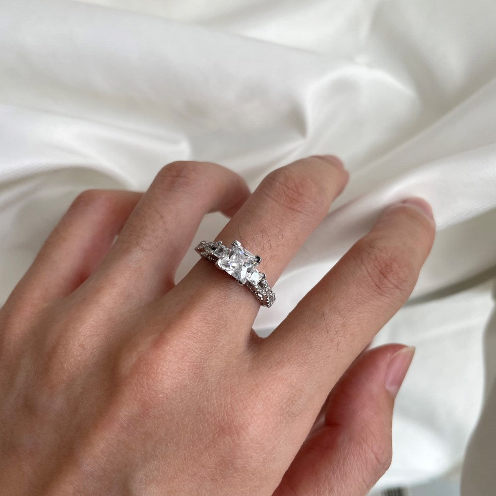 Silver Zircon Princess Cut Inlaid Three Stone Ring