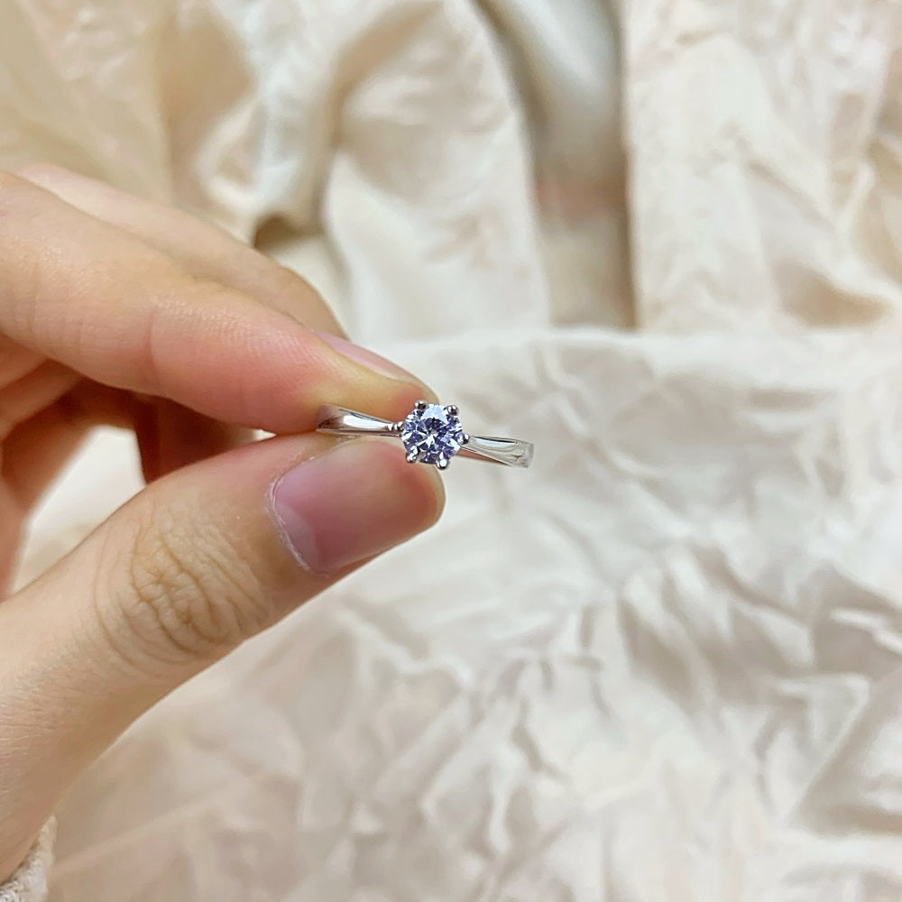 Silver Zircon Round Cut Vintage Solitaire Ring