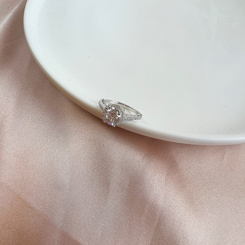 Silver Zircon Round Cut Inner Layered Halo Ring