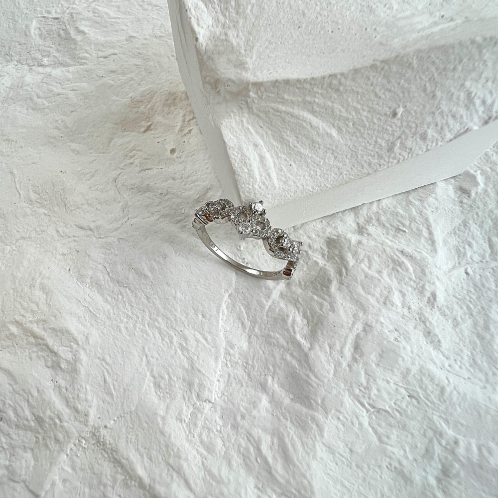 Silver Zircon Round Cut Vintage Inlaid Dainty Ring