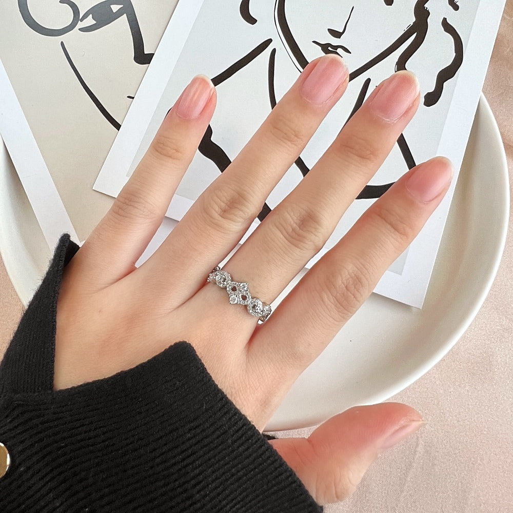 Silver Zircon Round Cut Vintage Inlaid Dainty Ring