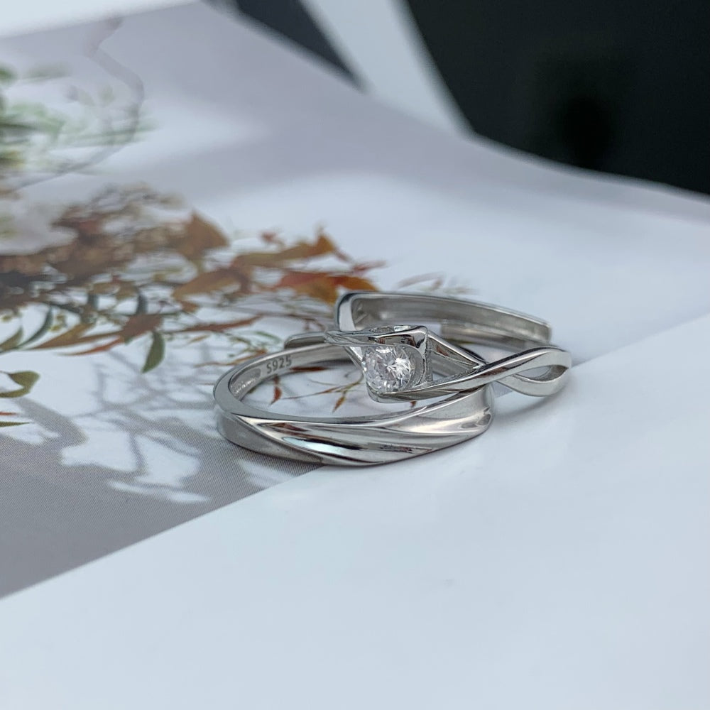 Silver Zircon Round Cut Twisted Dainty Ring