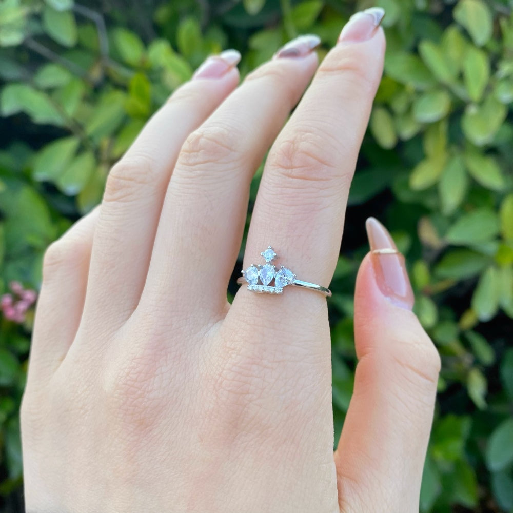Silver Zircon Pear Cut Inlaid Crown Dainty Ring
