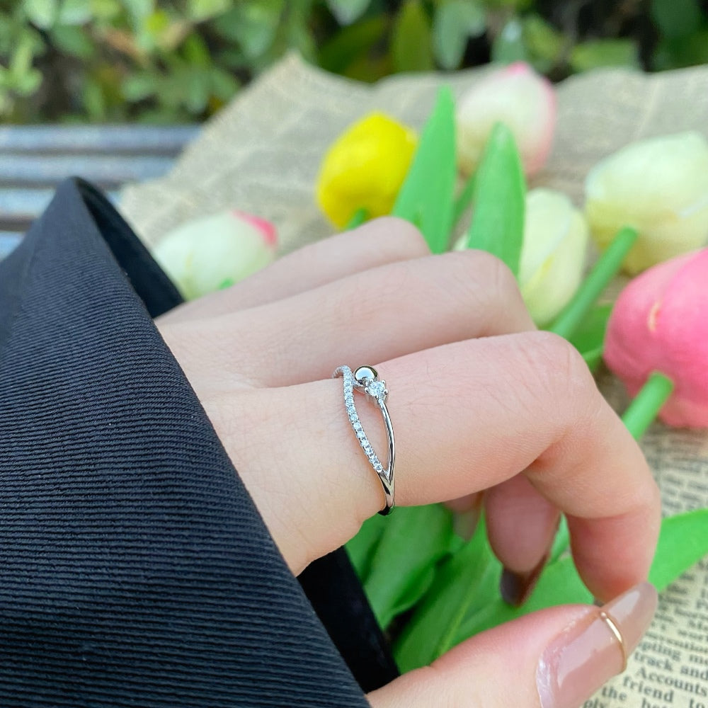 Silver Zircon Round Cut Twisted Star Crossover Ring