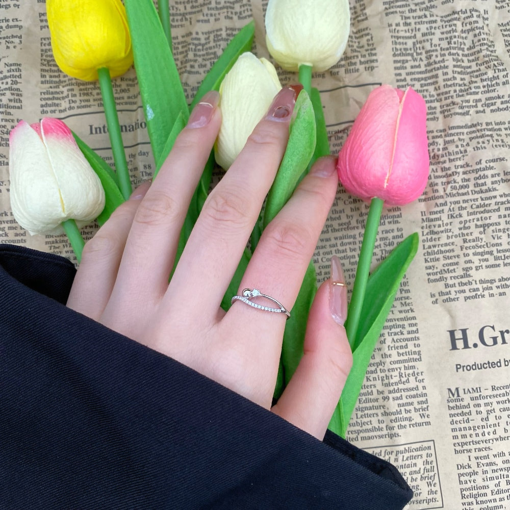 Silver Zircon Round Cut Twisted Star Crossover Ring