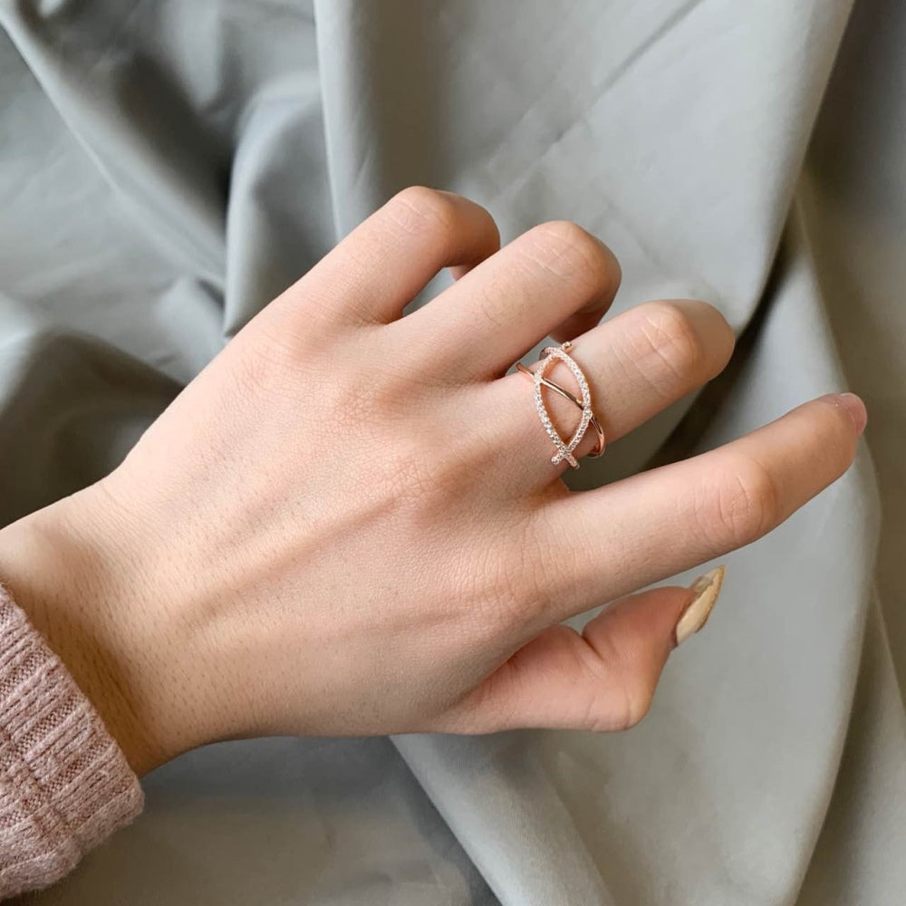 Silver Zircon Round Cut Solid Open Twisted Crossover Ring