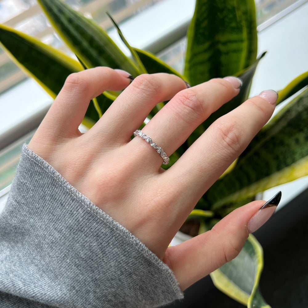 Silver Zircon Baguette Cut Twisted Inlaid Eternity Ring