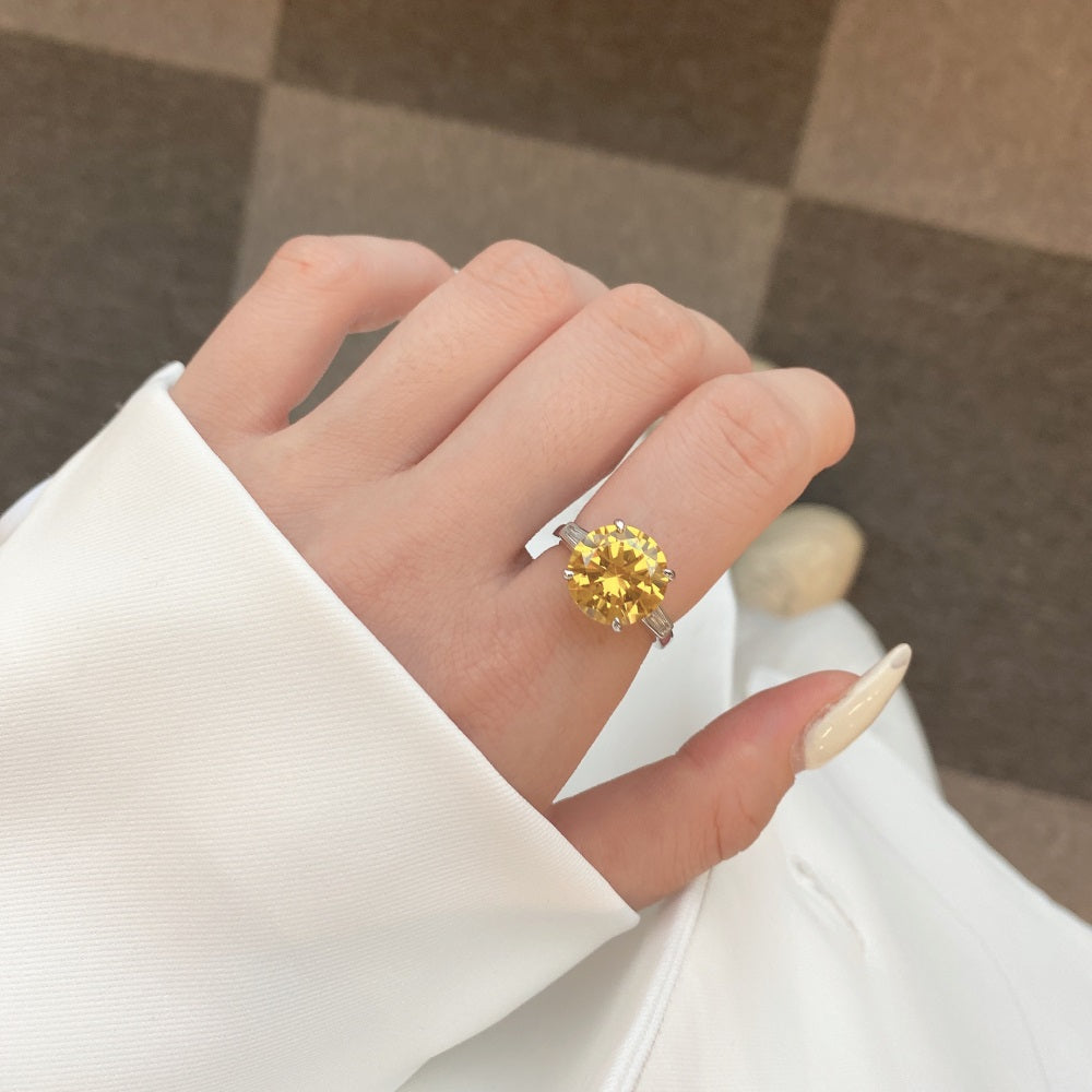 Silver Zircon Round Cut Trilogy Three Stone Ring