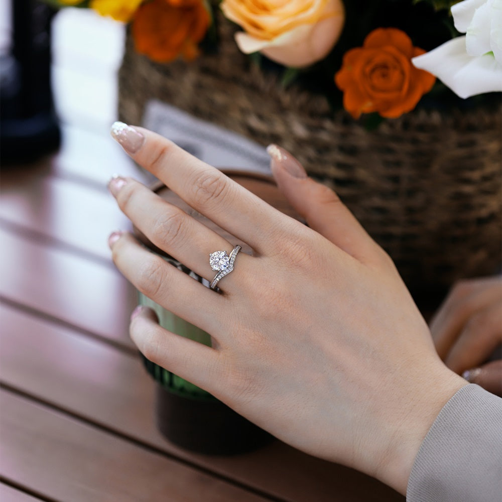 Silver Zircon Round Cut Iced Curved Solitaire Ring