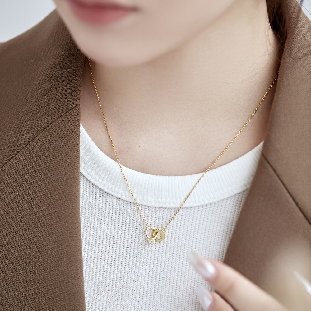 Silver Zircon Round Cut Interlocking Ring Pendant Necklace