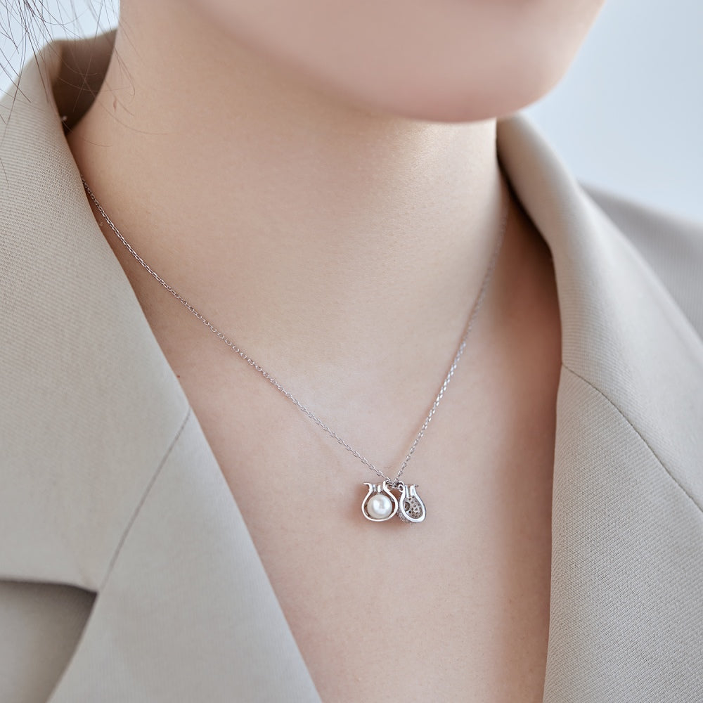 Silver Zircon Round Cut Money Bag Pendant Necklace