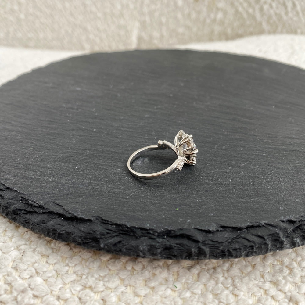 Silver Zircon Round Cut Inlaid Halo Flower Solitaire Ring