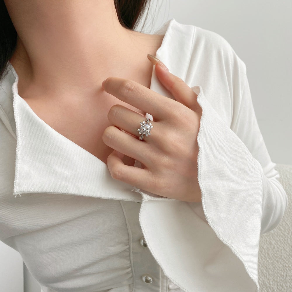 Silver Zircon Round Cut Inlaid Halo Flower Solitaire Ring